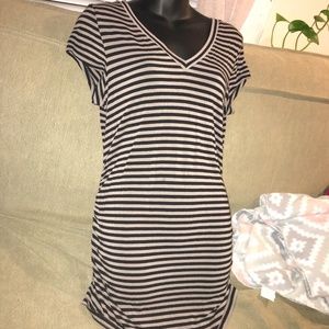 gray black shirt medium maternity long